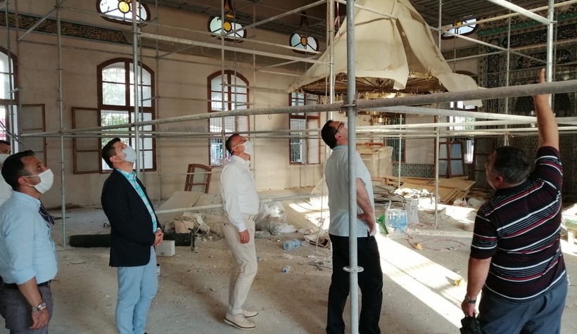 Tarihi Orhan Camii restorasyonu sürüyor
