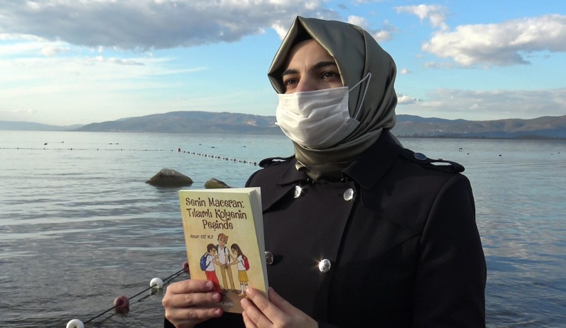 Tarihi yerleri çocuklar için kitaplaştırdı