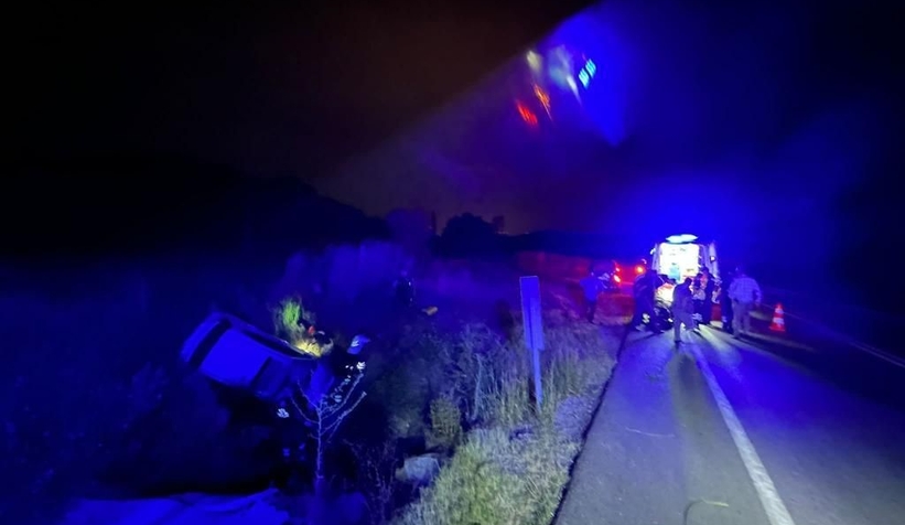 Tarlaya uçan otomobilde can pazarı: 1 ölü 2 yaralı