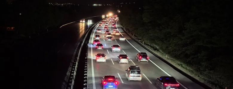 Tatil Bitti Çile Başladı Gece Saatlerinde Trafik Alarmı