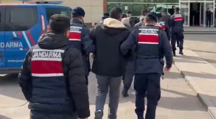 Tefecilik operasyonu: 9 gözaltı