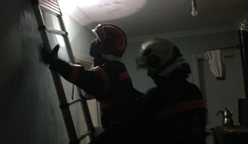 Tek katlı evde yangın