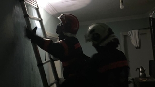 Tek katlı evde yangın