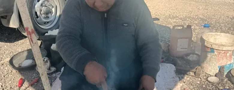 Teknoloji bitirdi ama o bırakmadı: Kalay ustası direnişte