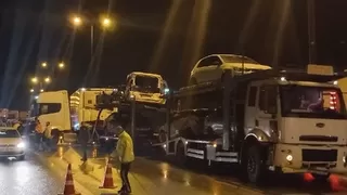 TEM'de çok sayıda araç birbirine girdi