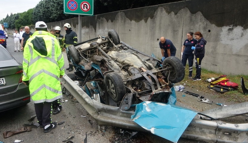 TEM'de feci kaza: 1 ölü, 1 yaralı