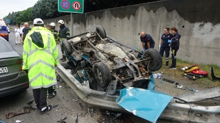 TEM'de feci kaza: 1 ölü, 1 yaralı