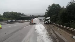 TEM'de feci kaza: 2 yaralı