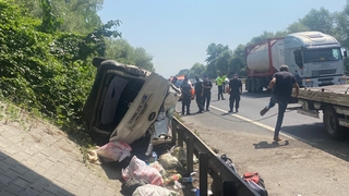 TEM'de feci kaza: 6 yaralı