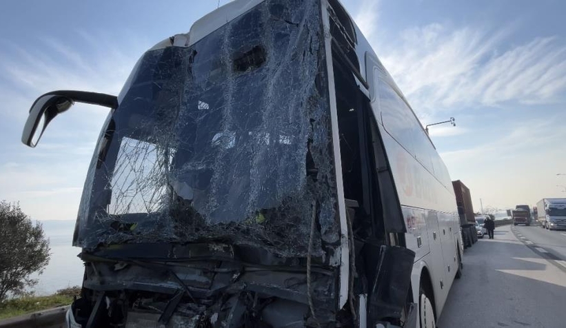 TEM de kaza  1 i ağır 9 yaralı