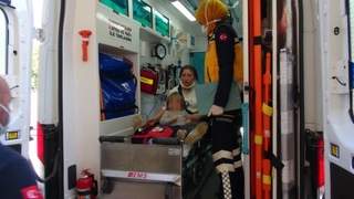 TEM'de kaza; 1'i çocuk 3 yaralı