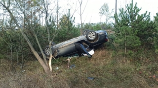 TEM'de otomobil takla attı: 3 yaralı