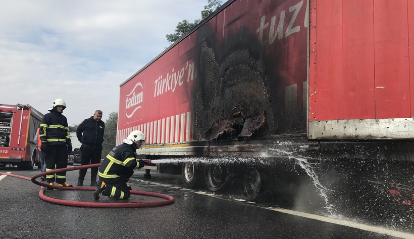 TEM Otoyolunda yangın