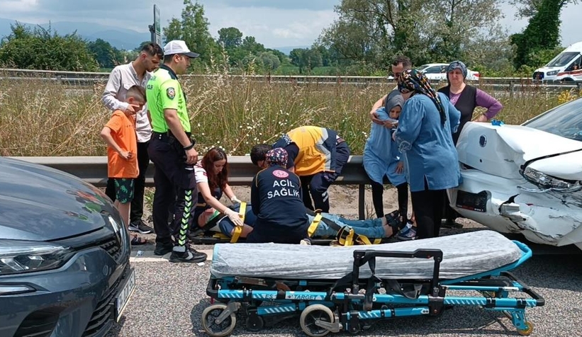 TEM Otoyolunda zincirleme kaza: 3 yaralı