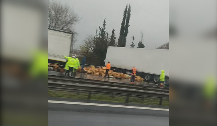 TEM' peş peşe kazalar