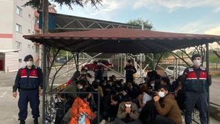 TEM’de 46 kaçak göçmen yakalandı
