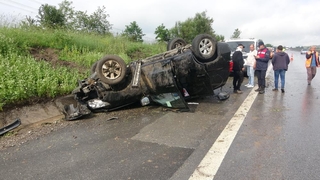  TEM’de 6 araçlı kaza: 10 yaralı