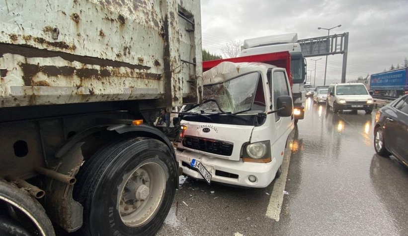 TEM’de büyük kaza