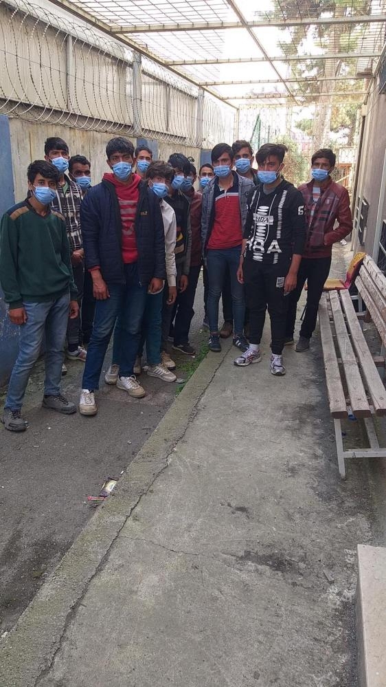 TEM’de durdurulan otobüsten 16 düzensiz göçmen çıktı