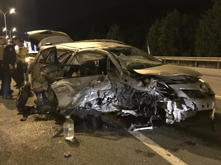 TEM’de kaza: 8 yaralı