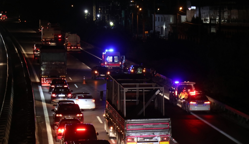 TEM’i kilitleyen kaza