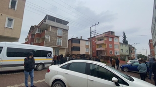 Terastan düşen 15 yaşındaki çocuk öldü