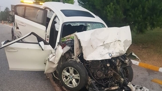 Tesise girerken otobüse çarptı: 1 ölü, 4 yaralı