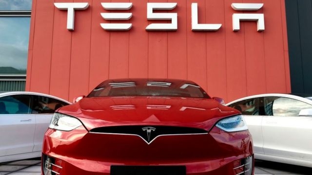 Tesla, 500 binden fazla otomobilini geri çağırdı