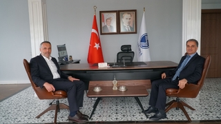 Tever, öğrencilerin yüz yüze sınav isteğini rektöre iletti