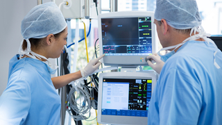 Tıbbi cihaz ve ilaç sektörü alacaklarının bir kısmını aldı