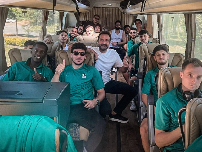 Timur Acar Sakaryaspor'u Manisa'ya uğurladı!