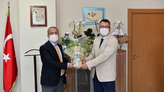 Tıp Fakültesi'nde devir teslim töreni