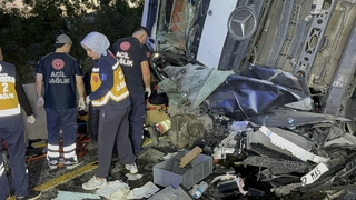 Tır dehşet saçtı: 1 yaralı