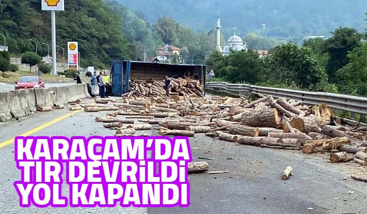 Tır devrildi, yol kapandı