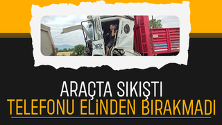 Tıra çarpan kamyonda sıkıştı