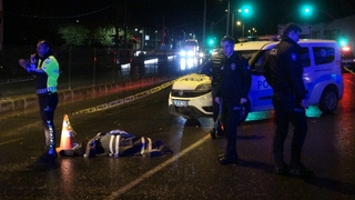 Tırın çarptığı kız çocuğu öldü: Anne ve baba sinir krizi geçirdi