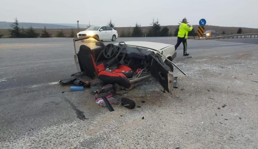 Tofaş kazada ikiye ayrıldı!