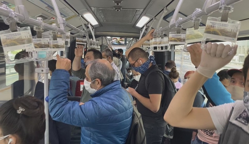 Toplu taşımada ayakta yolcu almak yasaklandı