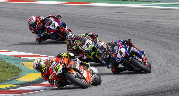 Toprak Razgatlıoğlu, İspanya'daki ikinci yarışta 3. oldu