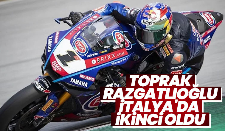 Toprak Razgatlıoğlu, İtalya’da podyuma çıktı