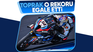 Toprak Razgatlıoğlu, üst üste yarış kazanma rekorunu egale etti