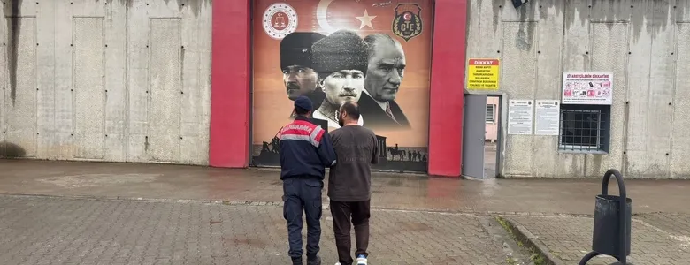 Torbacılara operasyon; 1 milyon liralık uyuşturucu ile yakalandılar