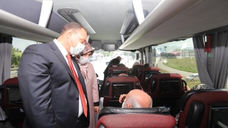 Trafik denetimine katılıp sürücüleri uyardılar