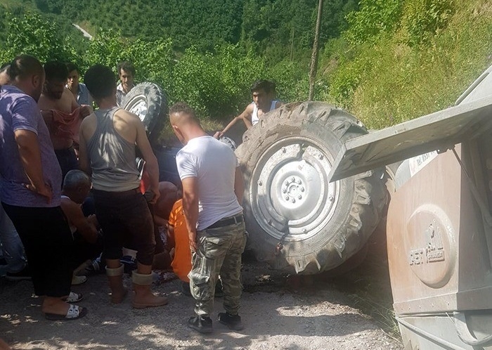 Traktör altında can pazarı