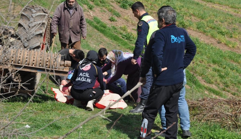 Traktör devrildi: Dede öldü, torunu yaralandı