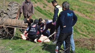Traktör devrildi: Dede öldü, torunu yaralandı