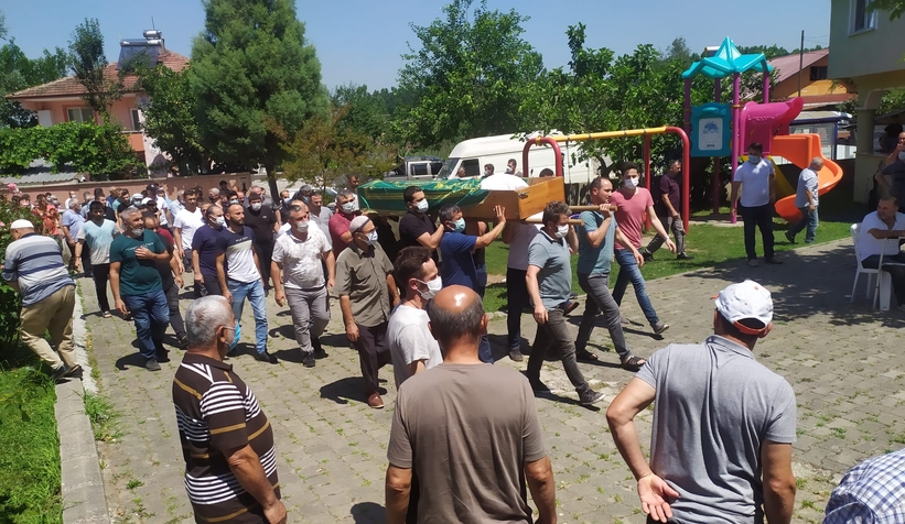 Traktör kazasında ölmüştü, toprağa verildi