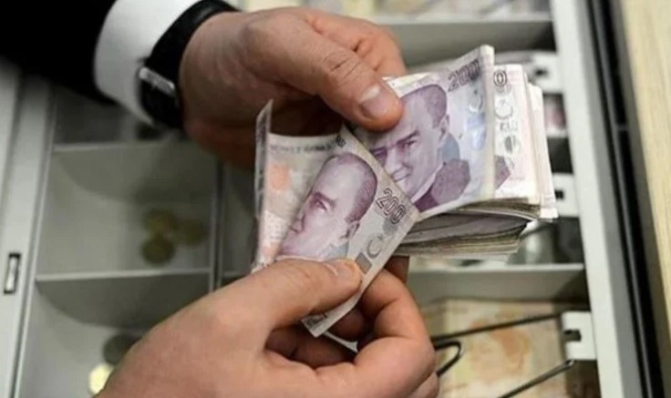 Tüm memur maaşları 11 Şubat'ta ödenecek