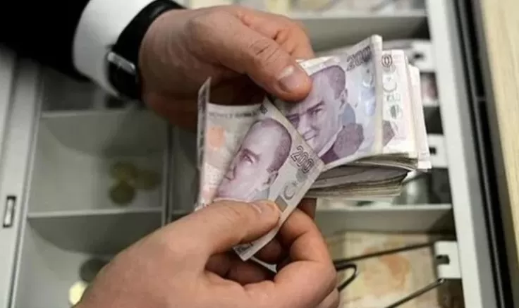Tüm memur maaşları 11 Şubat'ta ödenecek