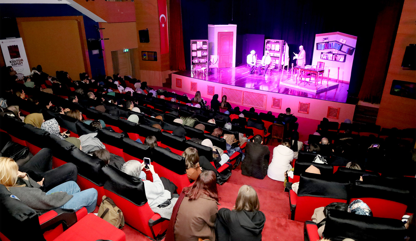 Türk Edebiyatı’nın efsaneleri aynı sahneye taşındı
